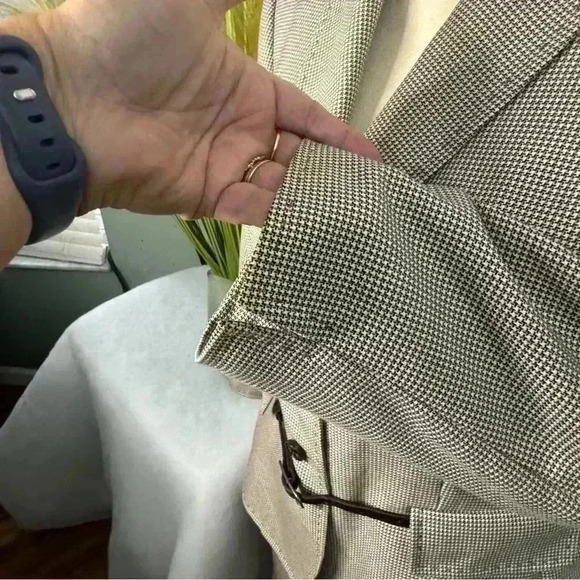 Tahari Arthur S Levine Skirt Suit Size 12 Classy Design Ruffled Skirt - Picture 5 of 12